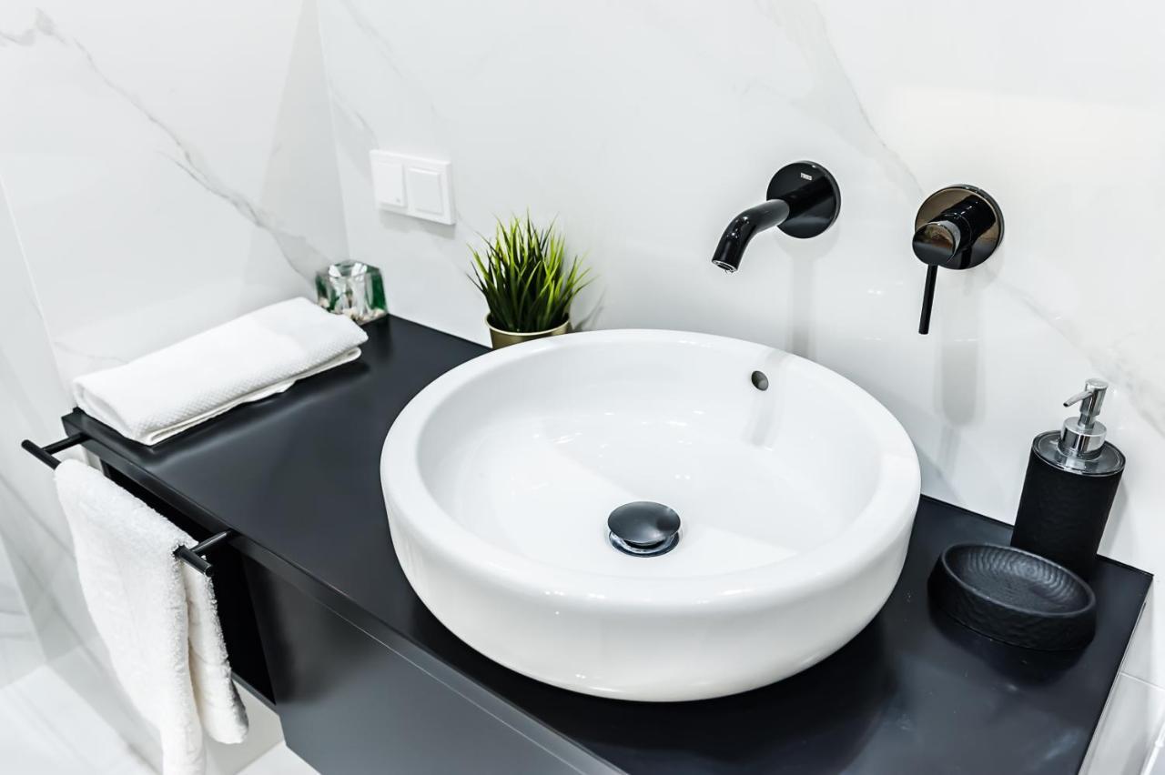 Vipwarsawapartments Diamond Mennica Residence Kültér fotó