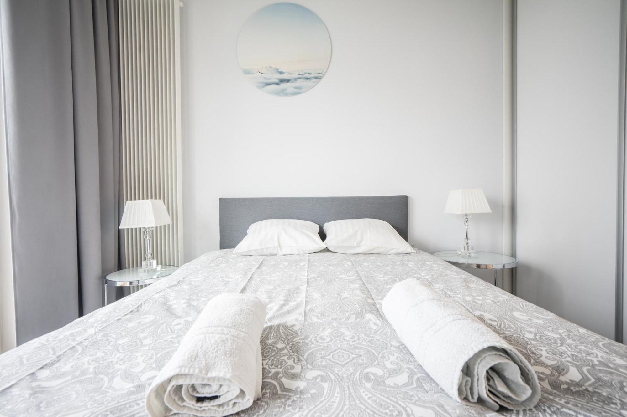 Vipwarsawapartments Diamond Mennica Residence Kültér fotó